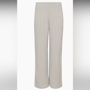 Gorgeous Aritzia babaton textured wide leg pants